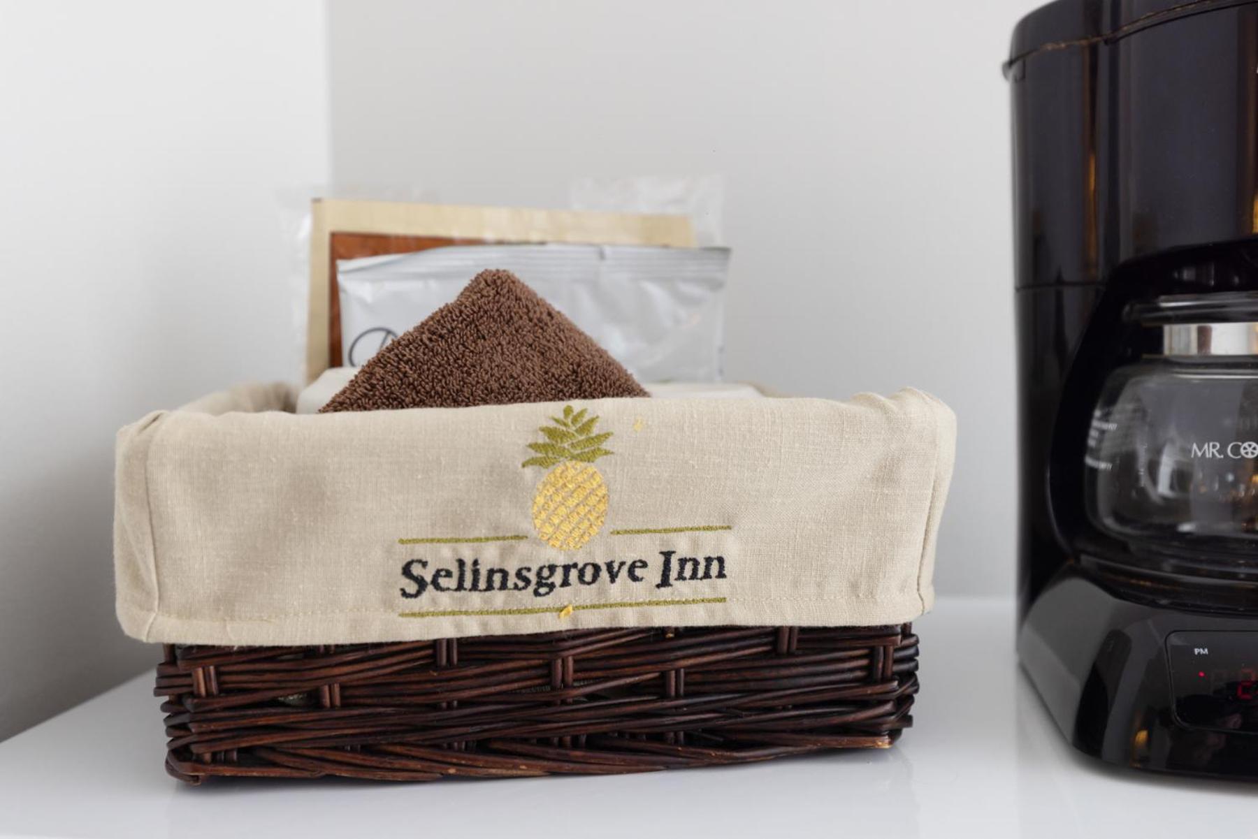 Selinsgrove Inn エクステリア 写真